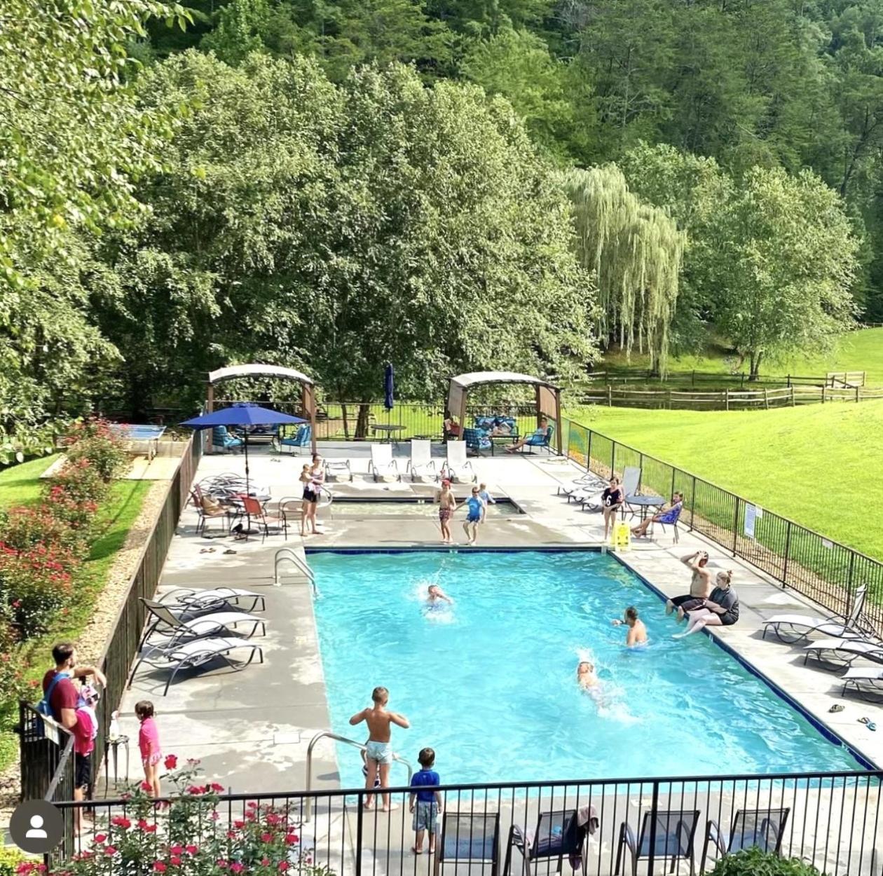 Horseshoe Hideaway Sevierville Extérieur photo
